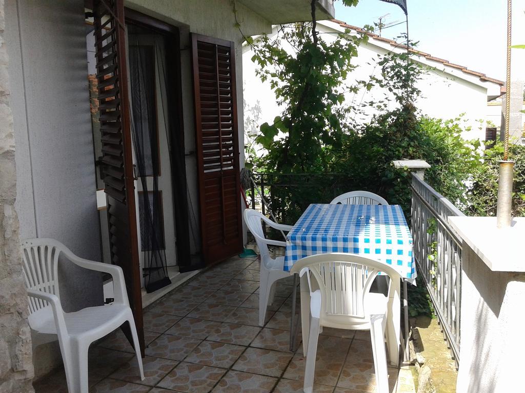Apartments Marina Супетар Экстерьер фото